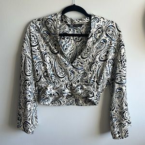 Zara NWOT Bell Sleeve Long Sleeve Crop Top